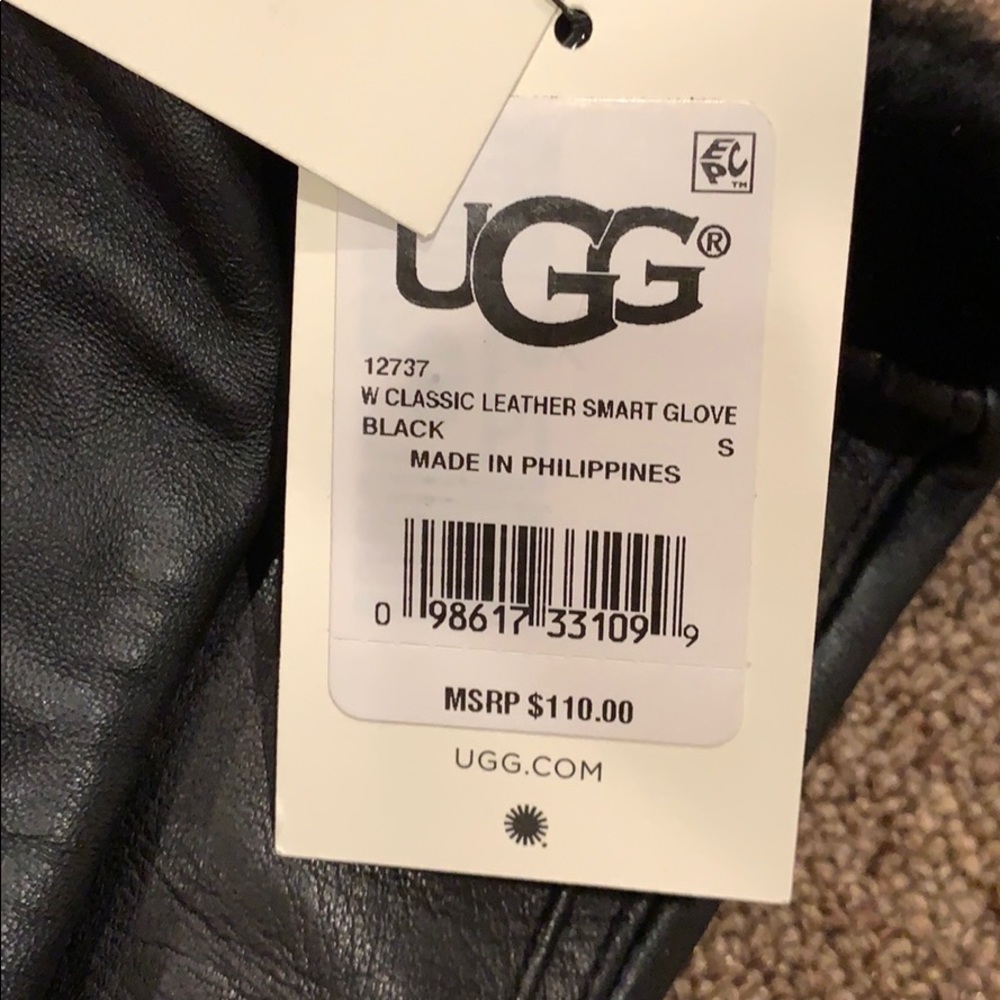 Ugg - Picture 3 of 5